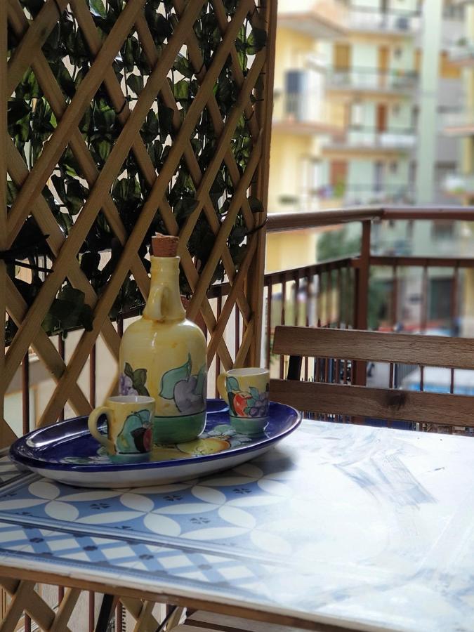Apartamento Domus Salerno Exterior foto